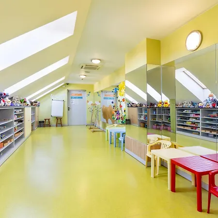 Panzió Elemels Planet *