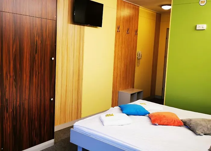 Elemels Planet Panzió *