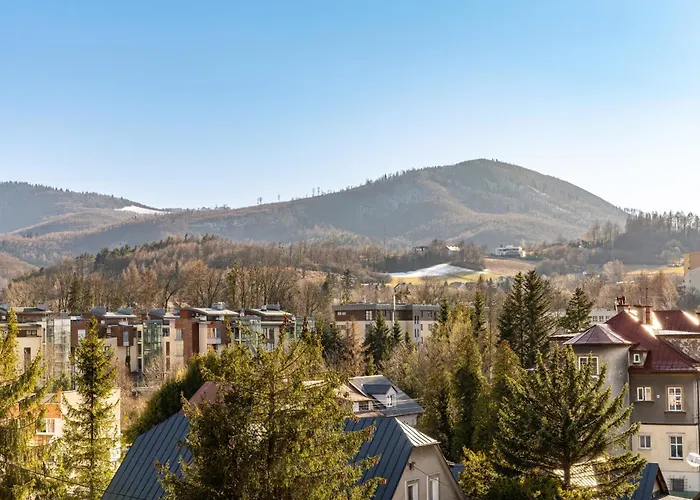 Elemels Planet Ustron