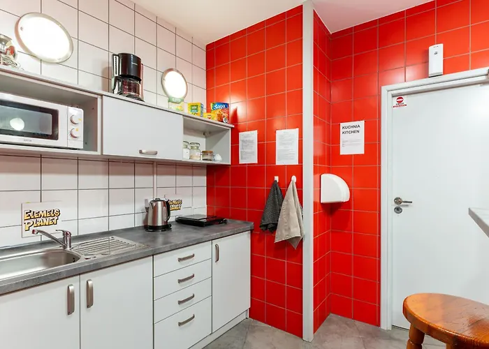 Elemels Planet Panzió