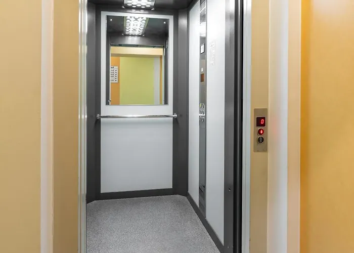 Elemels Planet Bed & Breakfast *