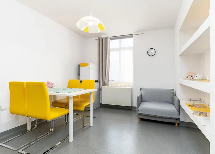 Elemels Planet * Ustron